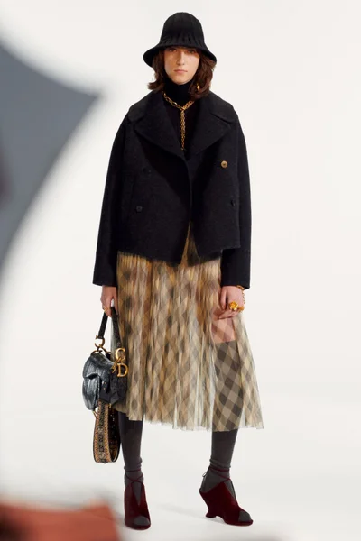 Look 36